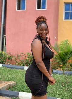 Shinah - puta in Pattaya Photo 3 of 4