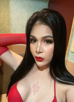 Shine - Transsexual escort in Riyadh Photo 7 of 8