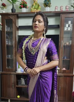 Shiney shemale - Acompañantes transexual in Hyderabad Photo 2 of 7