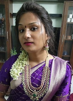 Shiney shemale - Acompañantes transexual in Hyderabad Photo 3 of 7