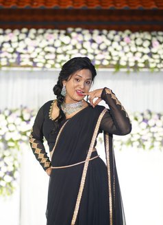 Shiney shemale - Transsexual escort in Hyderabad Photo 10 of 11