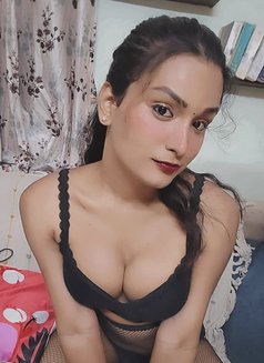 Shiney shemale - Transsexual escort in Hyderabad Photo 3 of 11