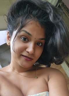 Shiney shemale - Acompañantes transexual in Hyderabad Photo 4 of 10