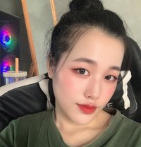 Shinn - escort in Mumbai Photo 1 of 5