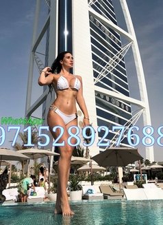 Shinna - escort in Dubai Photo 1 of 10