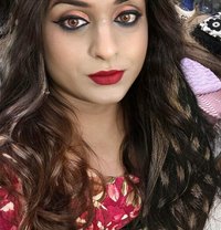 Shinny Preethi - Transsexual escort in Hyderabad