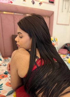 Shiny - Transsexual escort in Gurgaon Photo 14 of 14