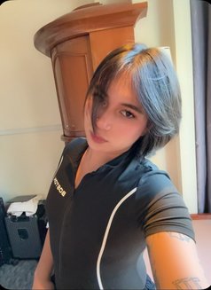 Shiobe - Transsexual escort in London Photo 5 of 5