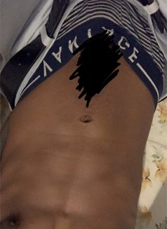 Shiran - Male escort in Colombo Photo 4 of 5