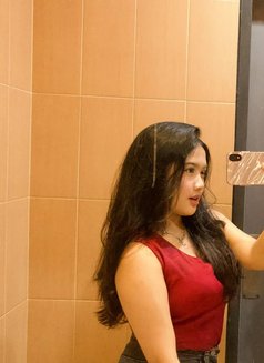 Shirdi escort - puta in Kathmandu Photo 2 of 3