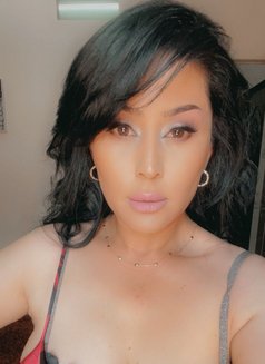 Shirin - escort in Al Manama Photo 10 of 12