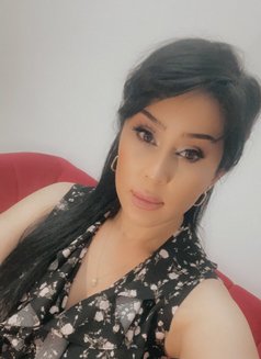Shirin - escort in Al Manama Photo 3 of 12