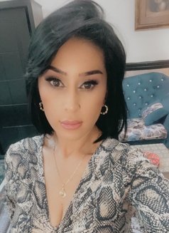 Shirin - escort in Doha Photo 3 of 4