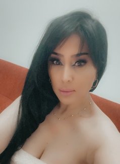 Shirin - escort in Doha Photo 5 of 11