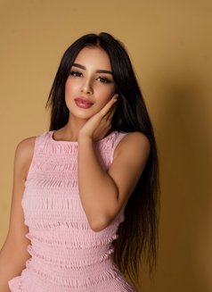 Shirin - escort in Bangkok Photo 13 of 18