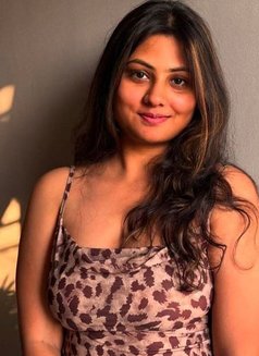 Shirisha - escort in Bangalore Photo 1 of 3