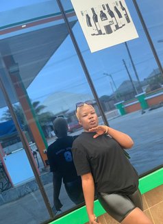 Shirley - escort in Accra Photo 1 of 2