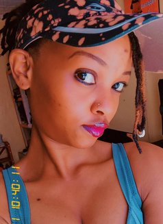 Shish - puta in Nairobi Photo 3 of 4