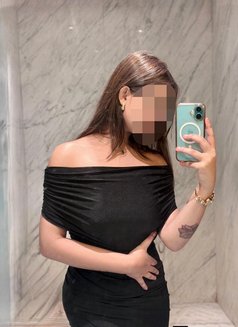 Shital (Cam & Real Meet) - puta in Candolim, Goa Photo 2 of 3