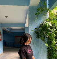 Shital - puta in Pune