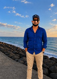 Shiva Kumar - Male escort in Gurgaon Photo 3 of 3
