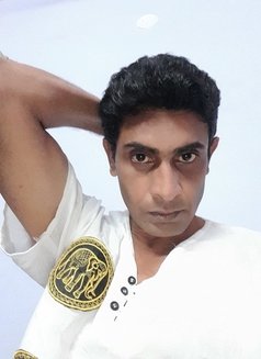 SHIVAM KOLKATA ESCORT - Acompañantes masculino in Kolkata Photo 2 of 6