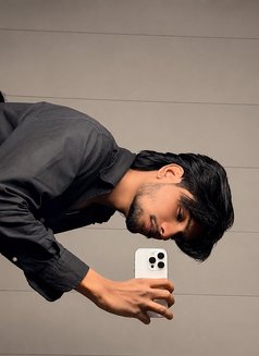 Shivam - Male escort in Gurgaon Photo 1 of 1