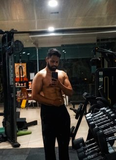 Shivam - Male escort in Indore Photo 4 of 4