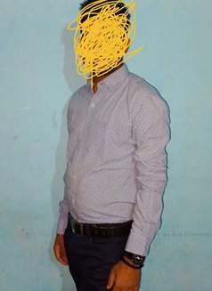 Shivam Kumar - Male companion in Mumbai Photo 1 of 3