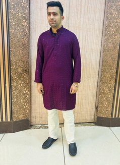 Shivam M - Male escort in Gurgaon Photo 4 of 5