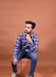 Tushar M - Male escort in New Delhi Photo 7 of 7