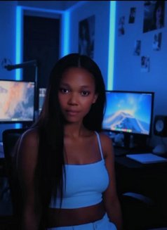 Shivan - escort in Pune Photo 2 of 4