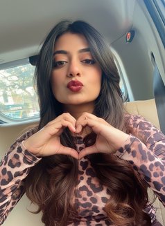 Shivangi - escort in Pune Photo 2 of 3