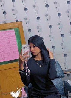 Shivani Cam and Meet - escort in Mumbai Photo 1 of 10