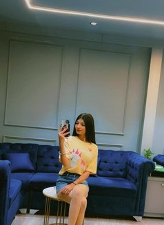 Shivani Cam and Meet - escort in Mumbai Photo 3 of 10