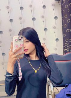 Shivani Cam and Meet - escort in Mumbai Photo 10 of 10
