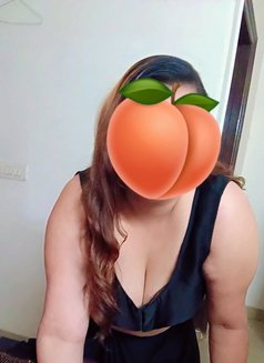Shivani Cam & Real Meet - escort in New Delhi Photo 4 of 4