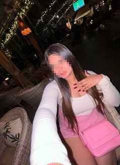 Available ( cam & real meet) independent - escort in Hyderabad Photo 2 of 2