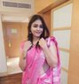 Shivani - escort in Colombo Photo 1 of 3