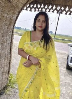 Shivani - escort in Mumbai Photo 1 of 1