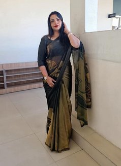 Shivani - puta in Vadodara Photo 1 of 1