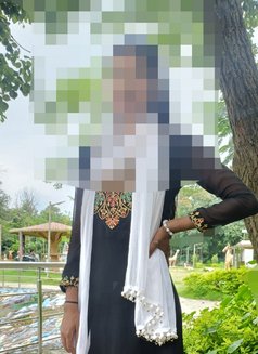 ꧁ Shivani for Meet & Cam☆꧂ - puta in Chennai Photo 2 of 2