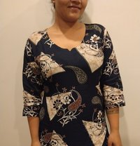 Shivani Gadsi Hot Saxy Girl Available - escort in Varanasi