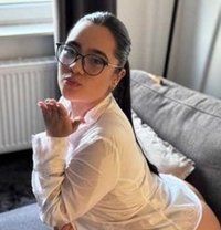 Shivani Incall/outcall Available - escort in Frankfurt