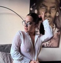 Shivani Incall/outcall Available - escort in Frankfurt