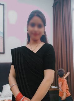 Shivani - escort in Kolkata Photo 1 of 1