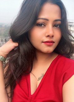 Shivani - escort in Kolkata Photo 6 of 8