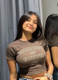 Shivani - escort in Navi Mumbai Photo 1 of 2
