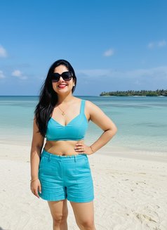 Shivani - escort in New Delhi Photo 1 of 3