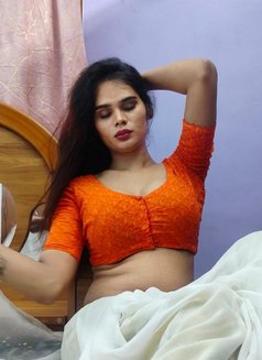 Shivani - Transsexual escort in Chennai Photo 3 of 5